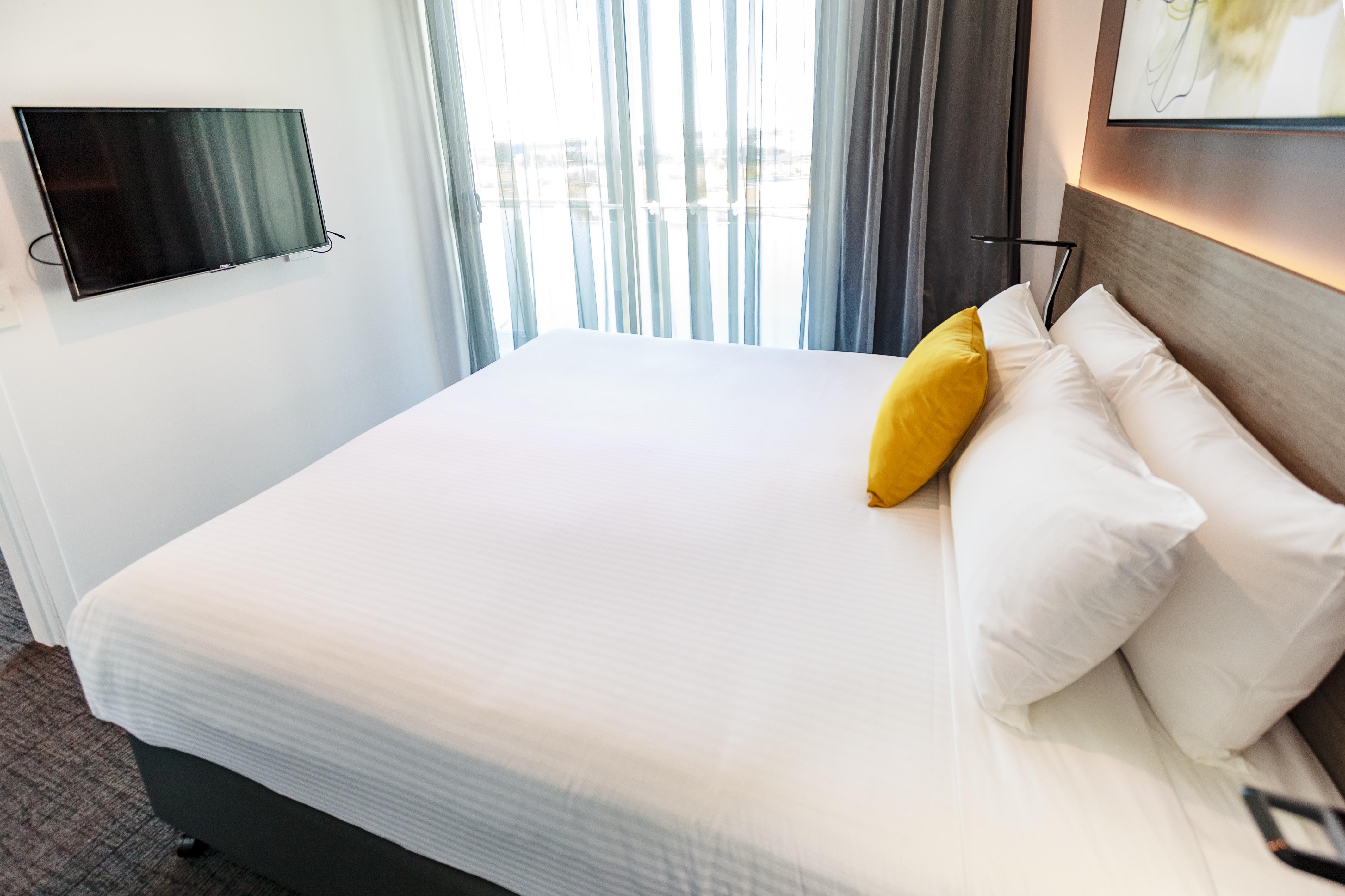 Mercure Sunshine Coast Kawana Waters Exterior photo
