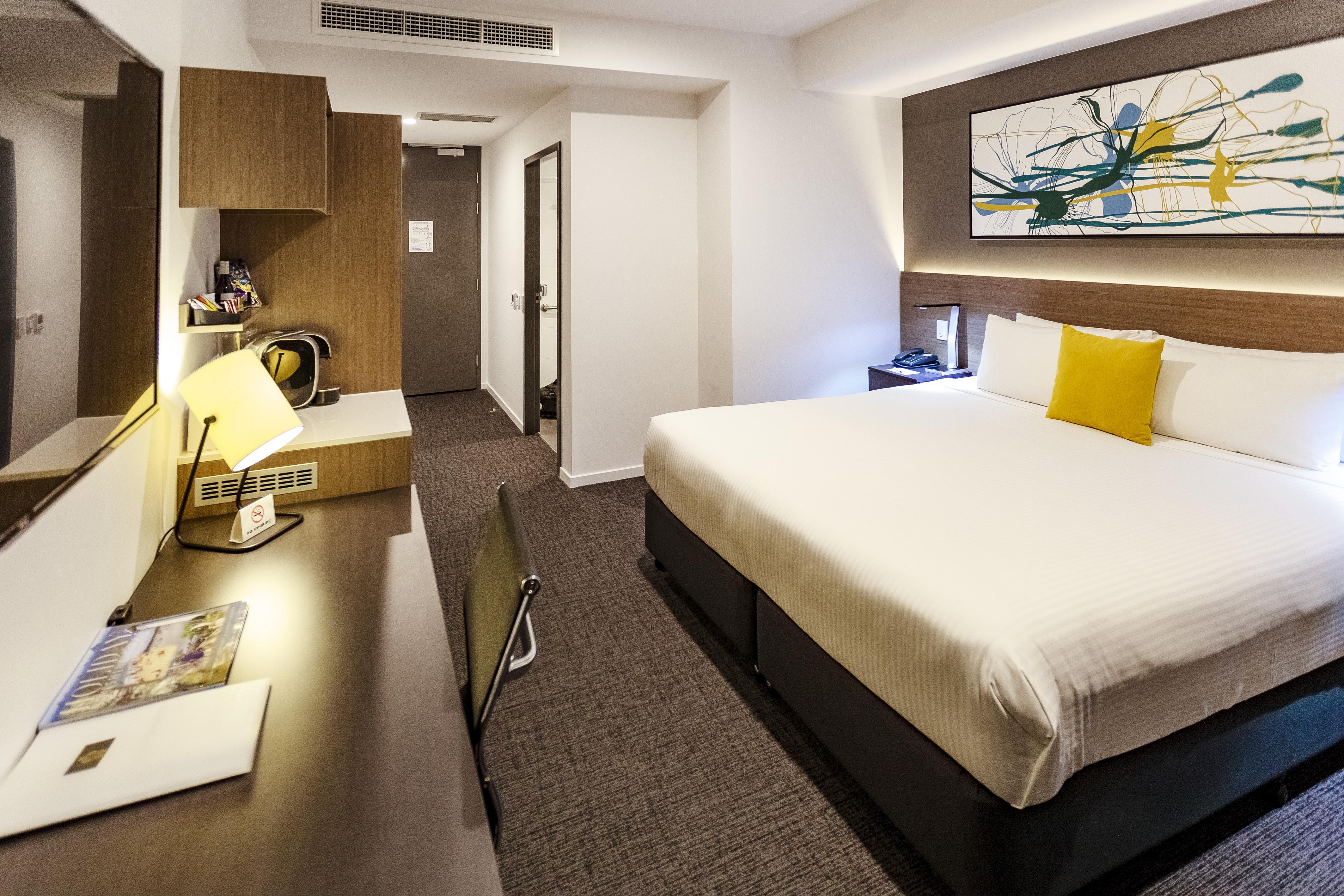 Mercure Sunshine Coast Kawana Waters Exterior photo