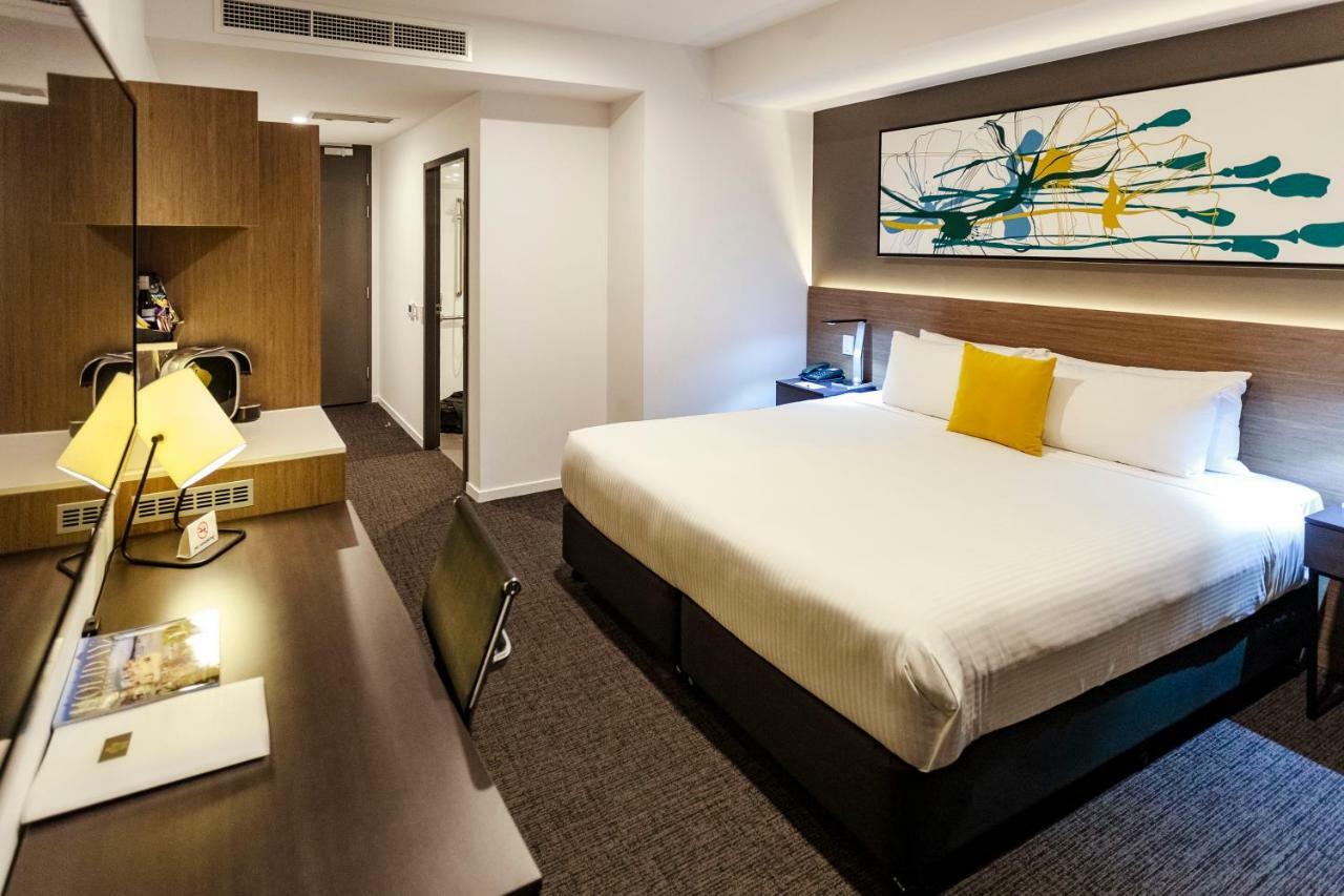 Mercure Sunshine Coast Kawana Waters Exterior photo
