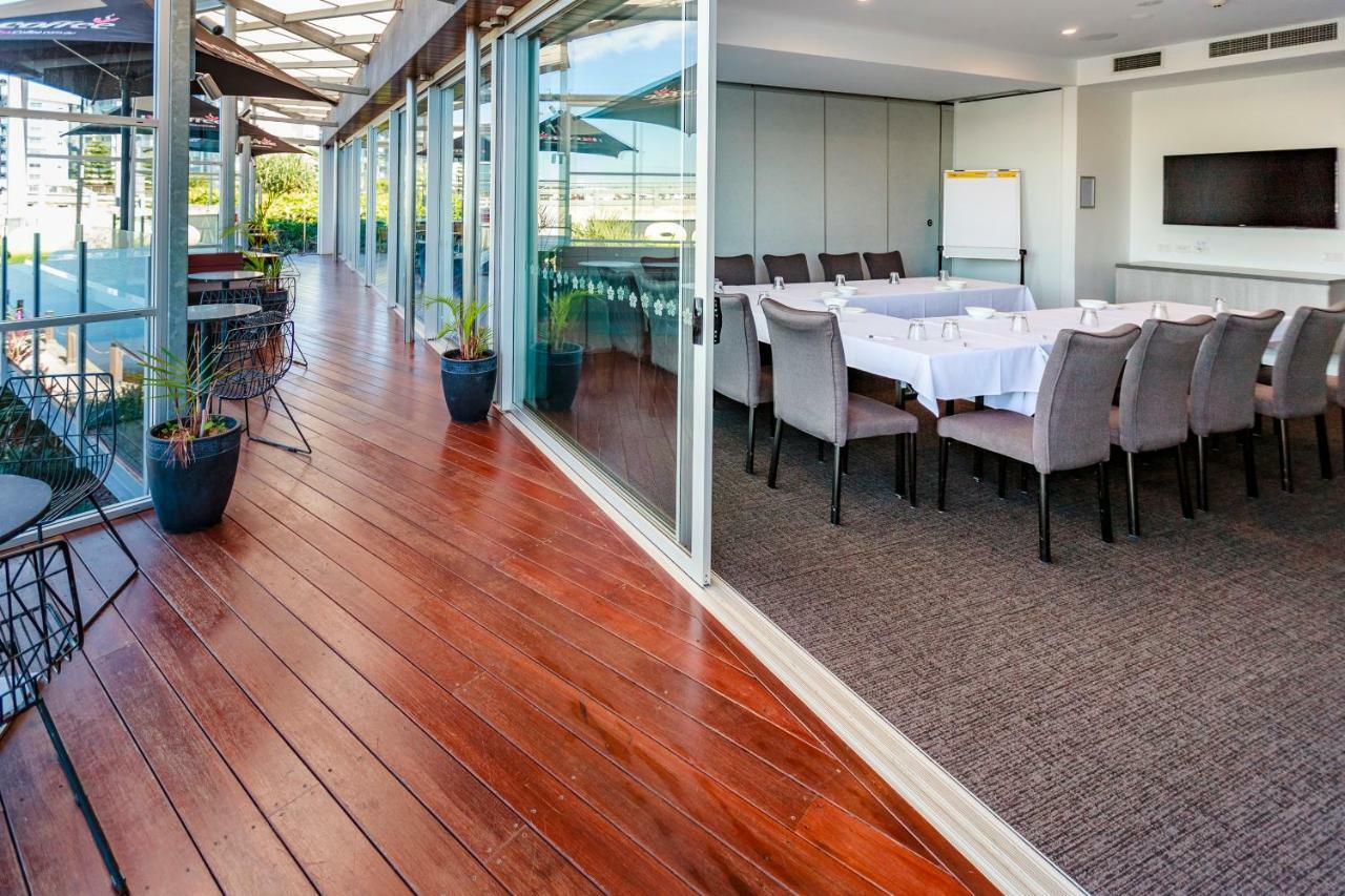 Mercure Sunshine Coast Kawana Waters Exterior photo